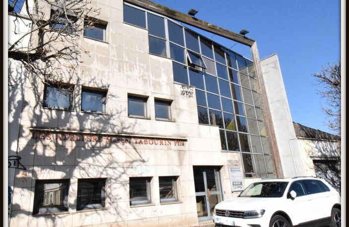 Immeuble et Usine à  VITRY SUR SEINE (94) Grosse rentabilité Visite du site le 13 Octobre matin uniquement — photo 3