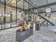 OULLINS – LOFT 184 M² – 3 SUITES & TERRASSE secteur de la Bussière, à proximité du centre-ville — photo 4