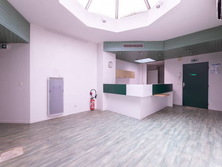PAU (64) - Place de Verdun - À VENDRE - Appartement ou bureaux de 235m2 — photo 1