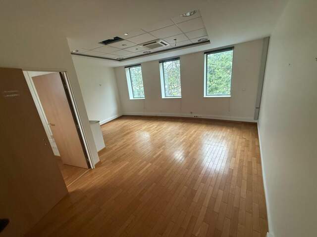 BÂTIMENT DE 1200 m² – IDÉAL INVESTISSEURS — photo du bien