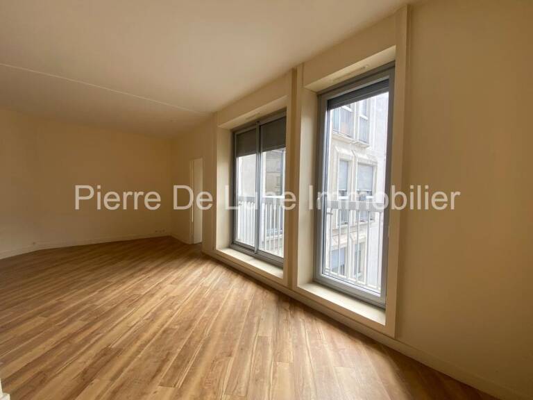 Appartement T2 - 4ème étage avec acsenceur - Cave et parking — photo 1