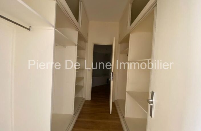 Appartement T2 - 4ème étage avec acsenceur - Cave et parking — photo 5