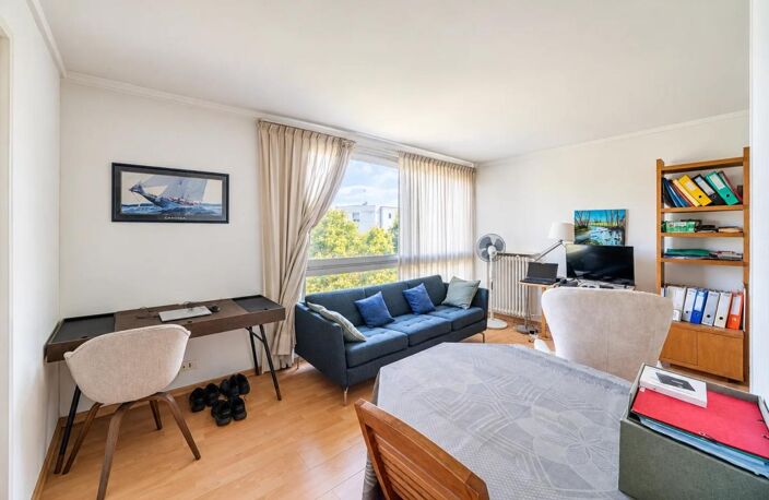 Paris XIVème - Av Maine: Studio au 6ème étage vue dégagée — photo 2