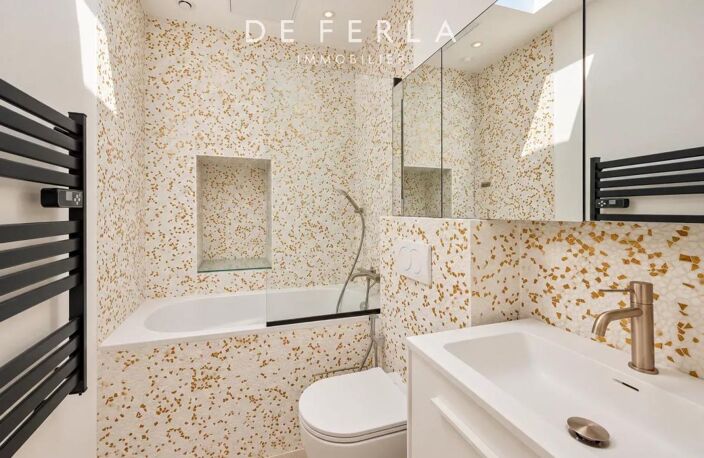 VERSAILLES MONTBAURON – TRIPLEX FAMILIAL, L'ESPRIT D'UNE MAISON DE VILLE — photo 5