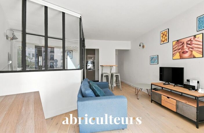 Paris 15e – Studio avec coin nuit et balcon-loggia proche de la tour Eiffel — photo 4