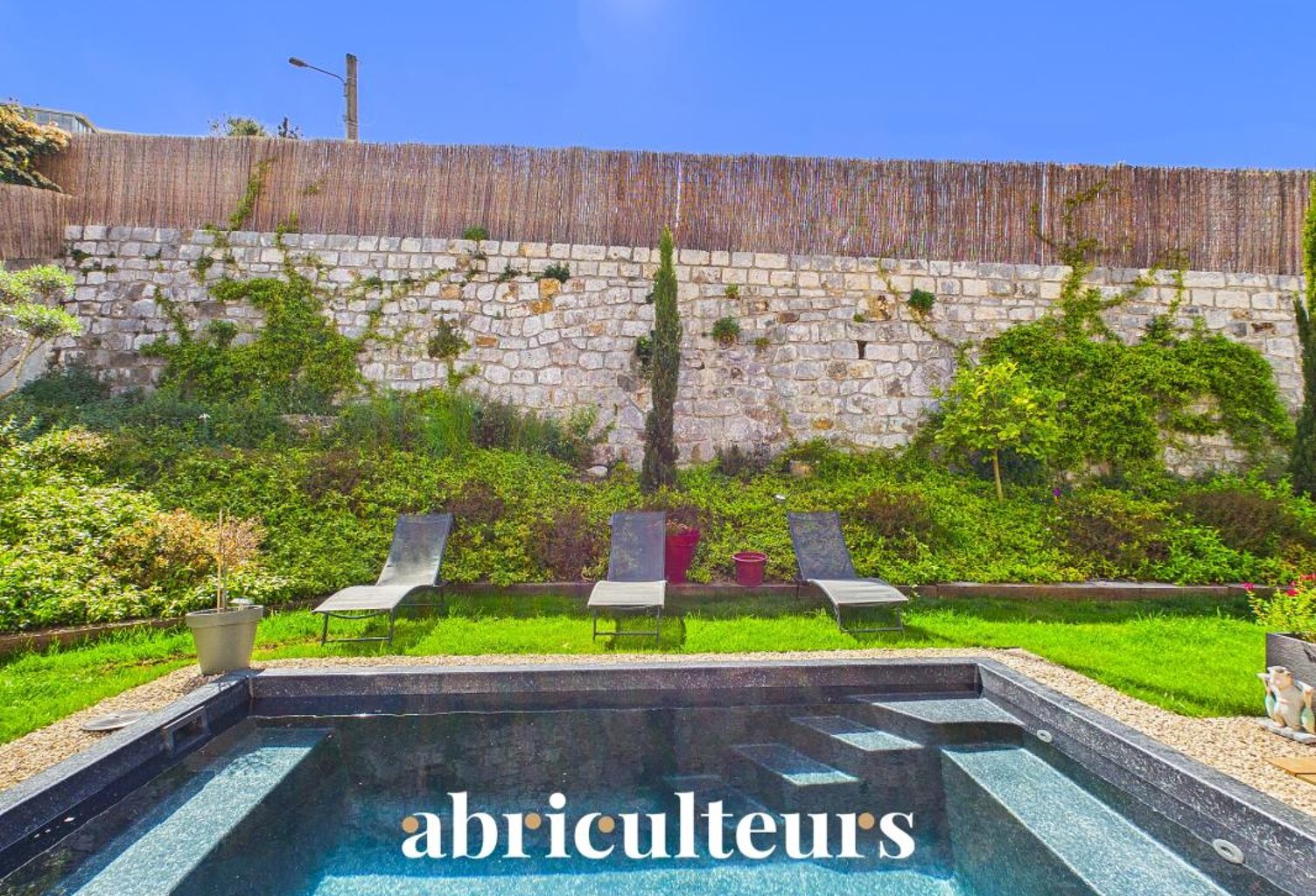 Superbe maison familiale contemporaine 3 chambres  DPE A avec mini piscine éco, jardin, terrasse  au centre de Saint-Laurent-du-Var — photo 1