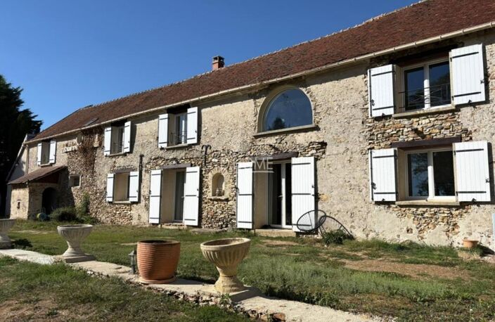 À quelques kilomètres de La Ferté-Gaucher – Maison familiale de 250 m² — photo 2