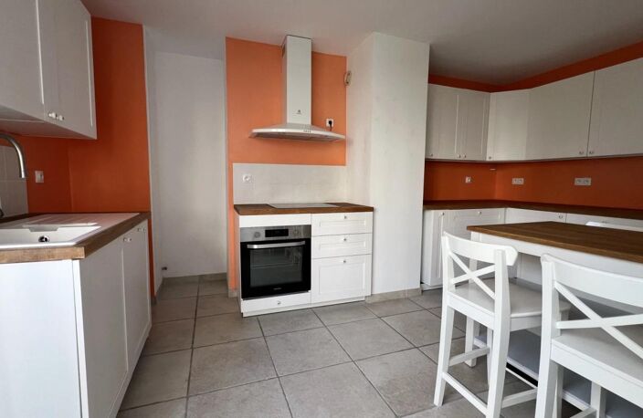 F3 DE 70 M² AVEC BALCON 14 M² — photo 4