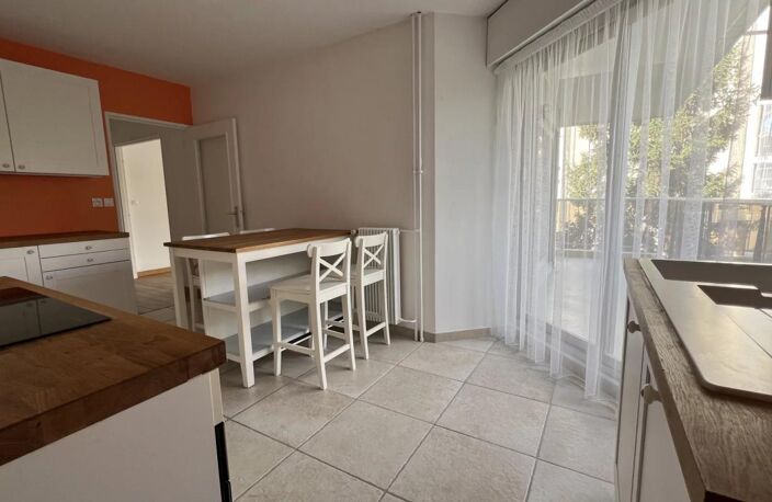F3 DE 70 M² AVEC BALCON 14 M² — photo 5