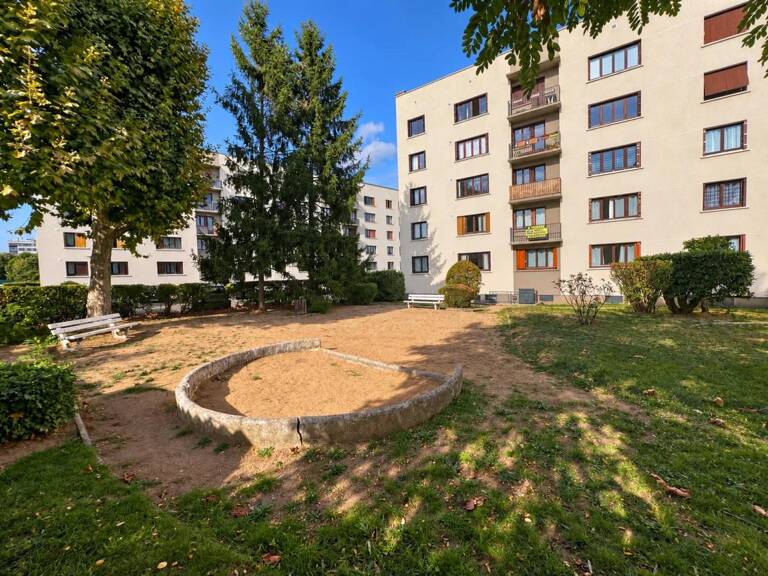 LES CLAYES -  BALCON AVEC VUE DEGAGEE — photo 1