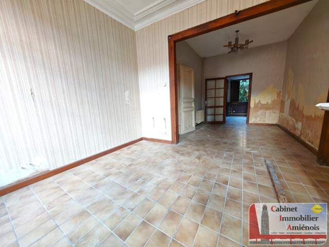 Amiens - Bas Henriville : Amiénoise 120m2 avec 3 chambres et — photo du bien
