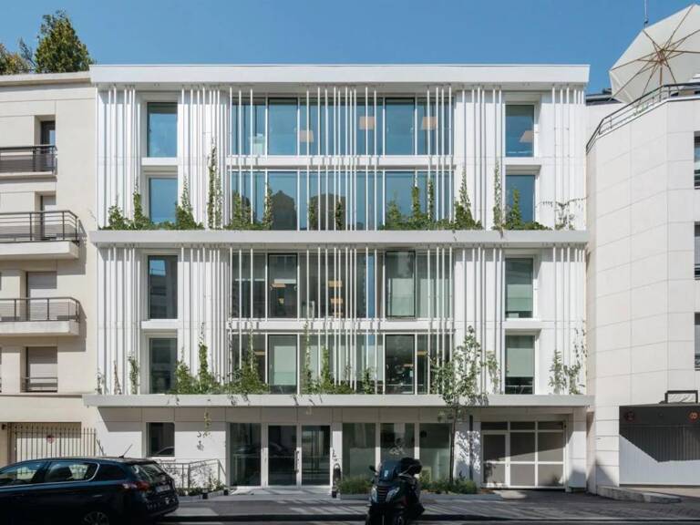 Loyer 307 € HT/M²/an Tout compris par surface. Grande terrasse commune. A Boulogne-Billancourt dans un bel immeuble restructuré, proche métro — photo 1