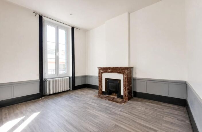 Bel appartement T4 dans l'ancien, rénové, à 100 m de la gare — photo 2