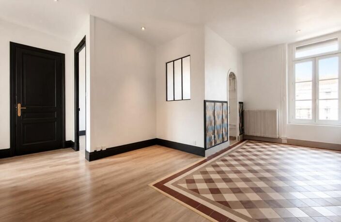 Bel appartement T4 dans l'ancien, rénové, à 100 m de la gare — photo 3