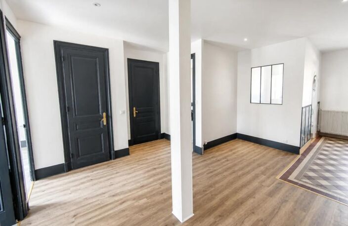Bel appartement T4 dans l'ancien, rénové, à 100 m de la gare — photo 5