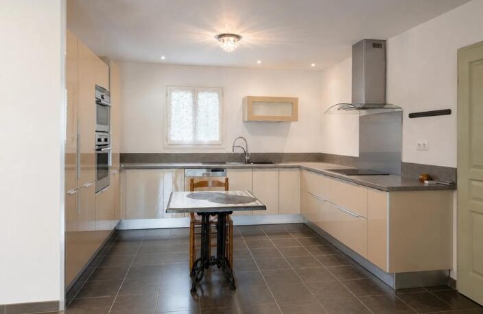 Maison de 5 pièces de 110 m² à Val-de-Livenne — photo 5