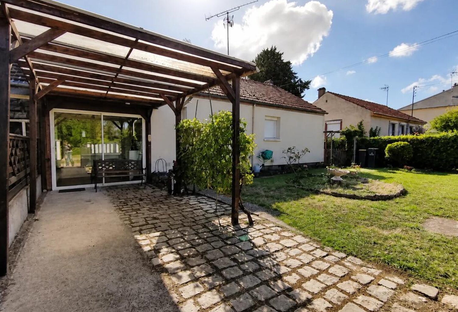 Maison de 4 pièces de 70 m² à Amilly — photo 1