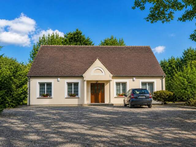 Maison de 6 pièces de 200 m² à Mérinville — photo du bien