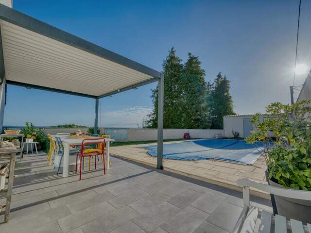 Maison de 5 pièces de 154 m² à Val-de-Cognac — photo du bien