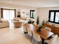 Maison de 10 pièces de 318 m² à Norges-la-Ville — photo 2