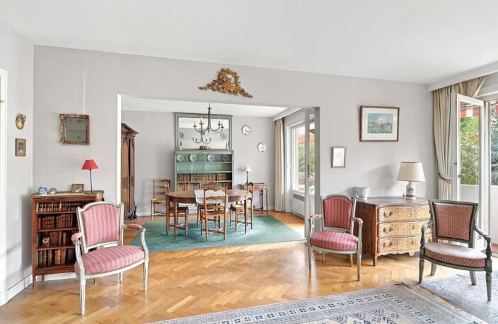 Appartement de 6 pièces de 142 m² à Lyon — photo 2