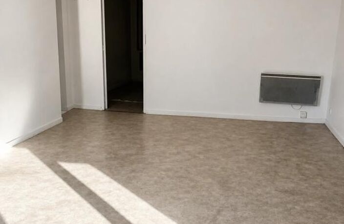 Immeuble de quatre appartements à rénover à Bohain-en-Vermandois — photo 4