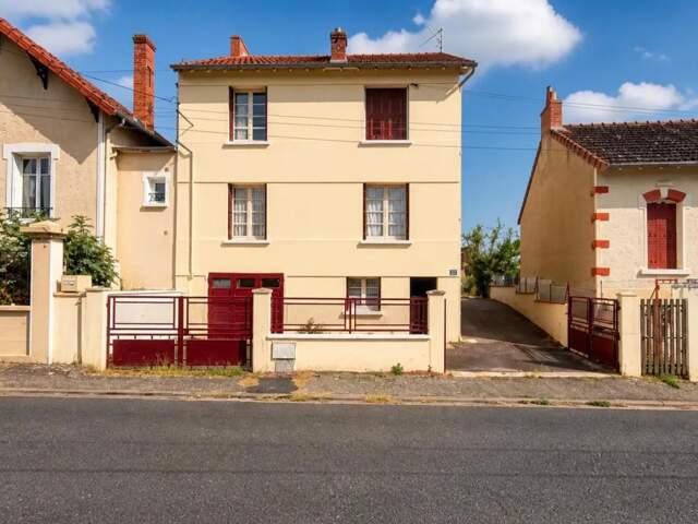 Maison de 6 pièces de 119 m² à Montluçon — photo du bien