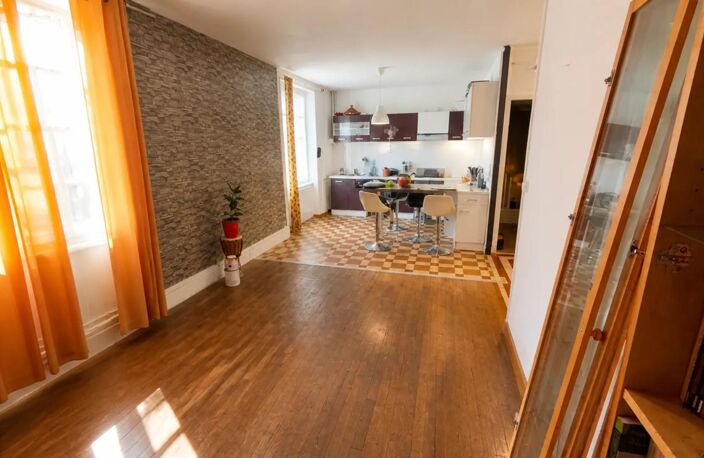 Maison de 6 pièces de 119 m² à Montluçon — photo 2