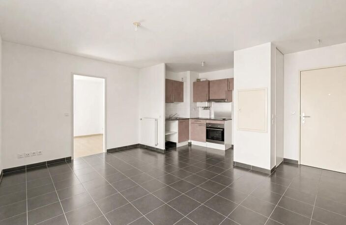 Appartement T2 lumineux avec balcon à Meyzieu — photo 2