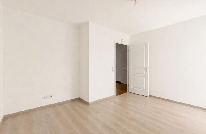 Appartement T2 lumineux avec balcon à Meyzieu — photo 4