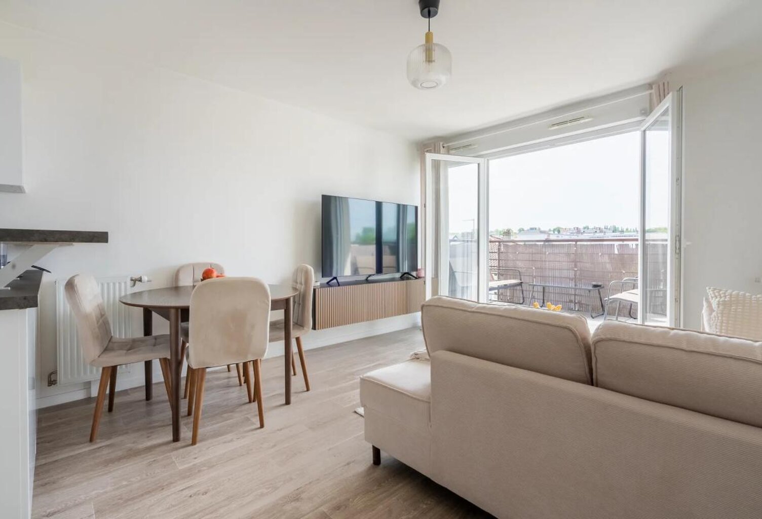 Appartement de 3 pièces de 55 m² à Livry-Gargan — photo 1