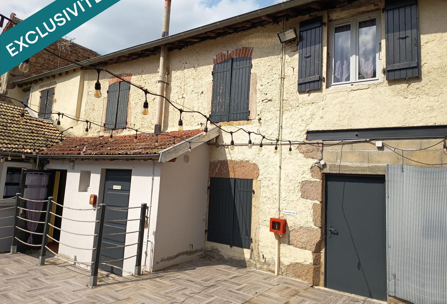 Situé au centre du village, idéal pour  créer des logements  pour du locatif ou installer une activité professionnelle — photo 1