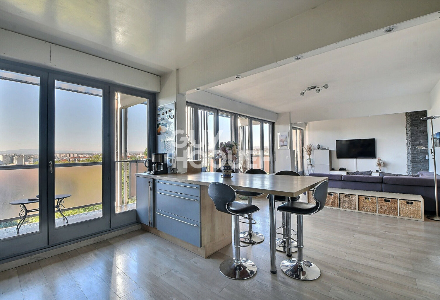À vendre : Superbe appartement rénové T5 de 106 m² avec balcon et vue dégagée, cave, secteur Grange Blanche, Lyon 3 (69003) — photo 1