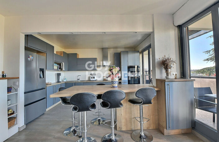 À vendre : Superbe appartement rénové T5 de 106 m² avec balcon et vue dégagée, cave, secteur Grange Blanche, Lyon 3 (69003) — photo 3