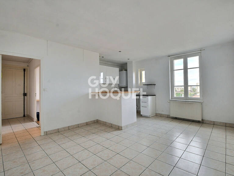 Montchat, Appartement T3 de 46m² en dernier étage avec cave - Lyon 3ème — photo 1