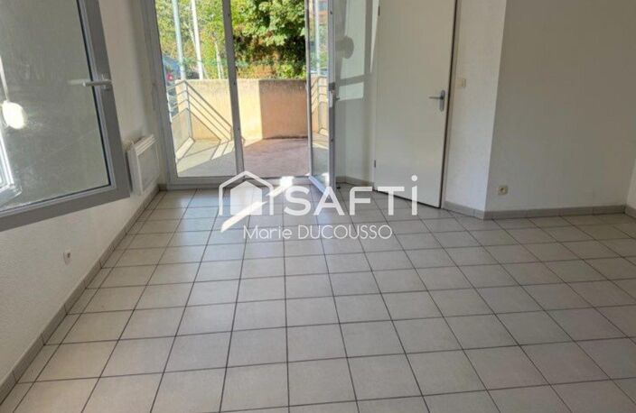 Appartement T3 lumineux avec balcon et 2 places de parking à Castillon-la-Bataille — photo 4