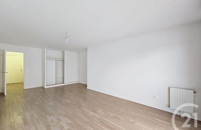 T4 — photo 2