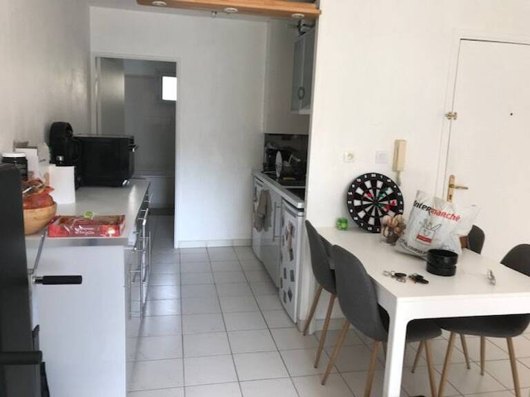 A louer Ollioules T2 40 m2 avec terrasse jardinet et parking privatif — photo 1