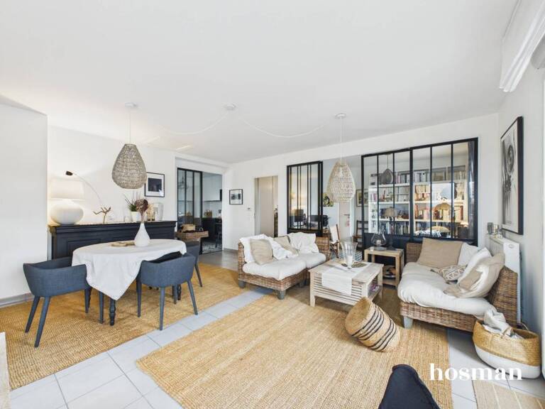 Appartement prêt à vivre de 5 pièces avec vue exceptionnelle sur le lac – 24 Rue Paule Marrot, Bordeaux — photo 1
