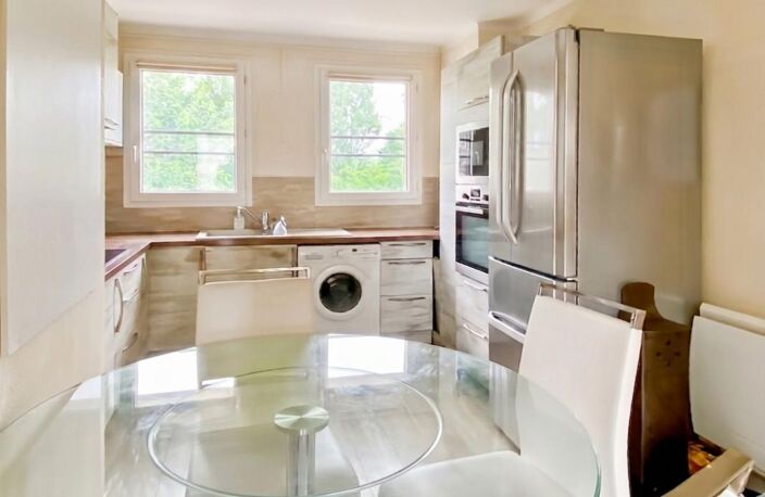 Appartement À Vendre - 3 pièces 57m² — photo 3