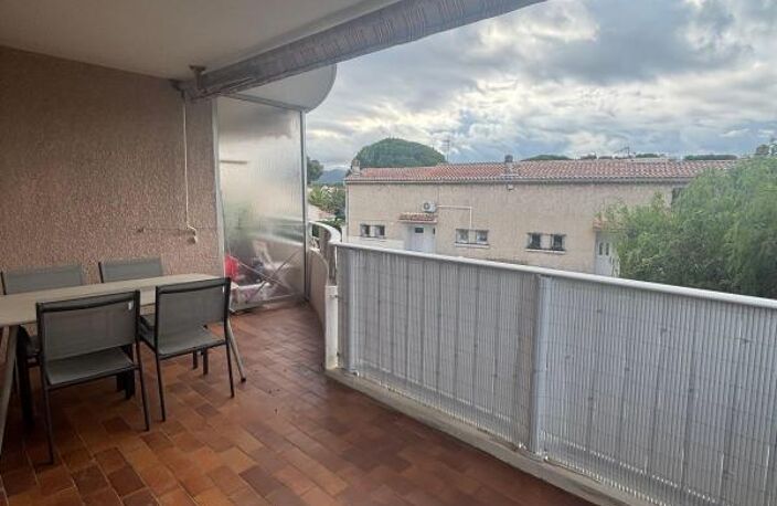 Appartement À Louer T1 meublé six fours — photo 5