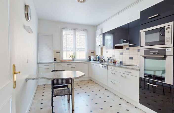 Appartement À Louer — photo 2