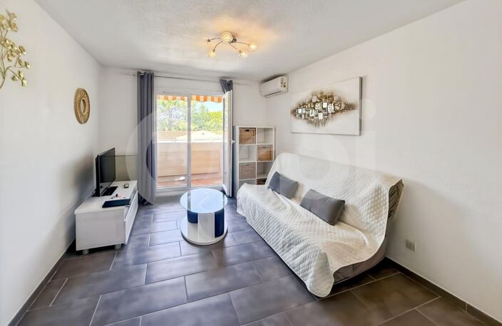 Appartement La Londe T1 bis avec piscine à l'année — photo 3