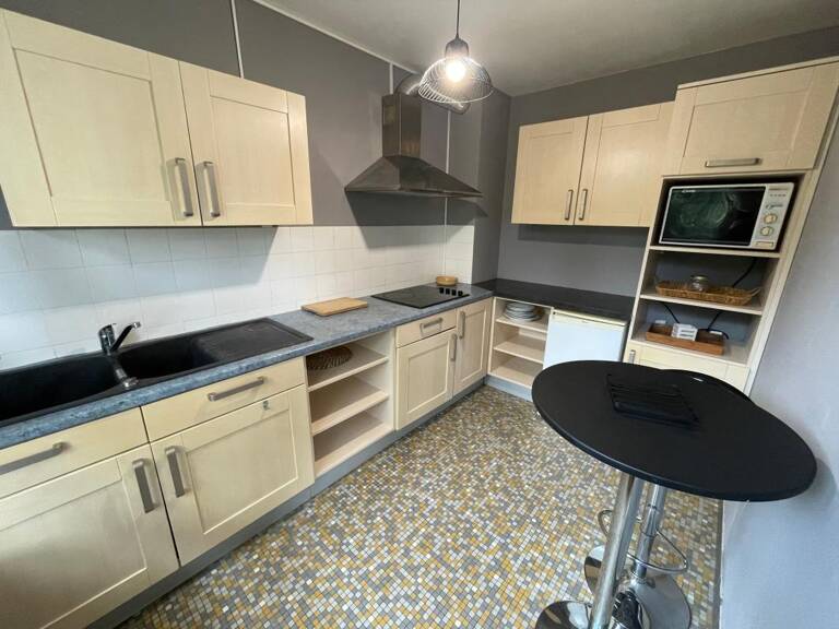 Appartement À Louer — photo 1