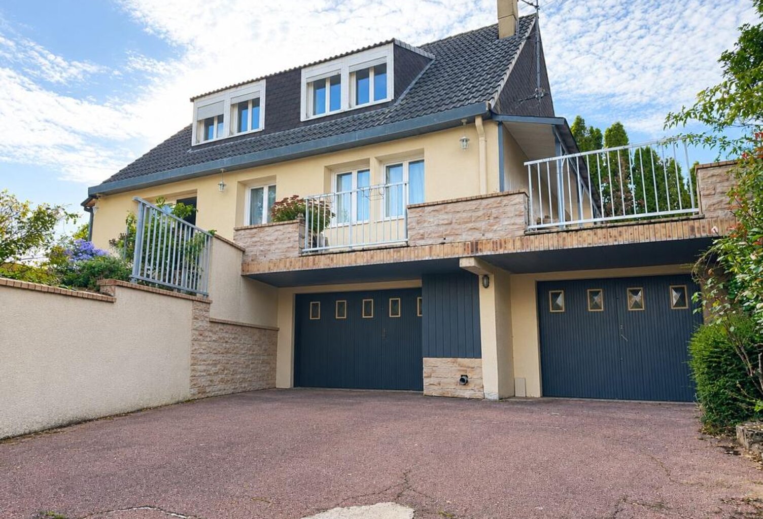 LONGUESSE MAISON FAMILIALE SOUS SOL TOTAL — photo 1