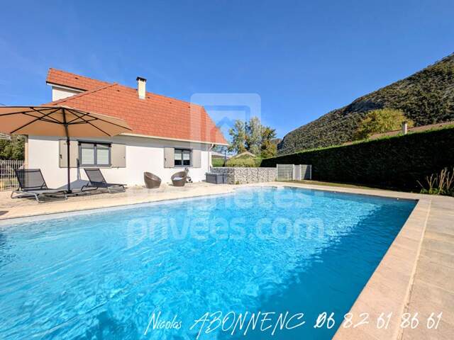 Maison  6 pièce(s) 130 m2 — photo du bien