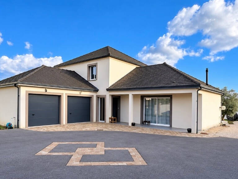 Maison  AUX PORTES DE Noyon 6 pièce(s) 139 m2 et jardin 1353m² — photo 1