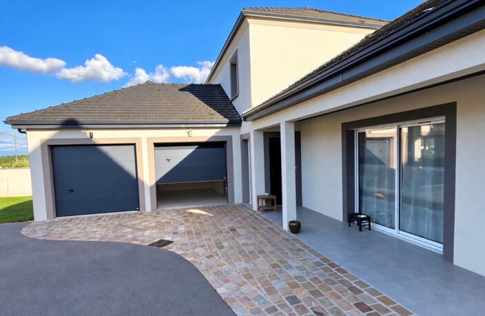 Maison  AUX PORTES DE Noyon 6 pièce(s) 139 m2 et jardin 1353m² — photo 2