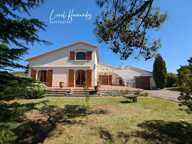 Maison de caractère de plain-pied - 130m² - Terrain plat de 2411 m² - Saint-Privat-des-Vieux (Mazac) — photo 2