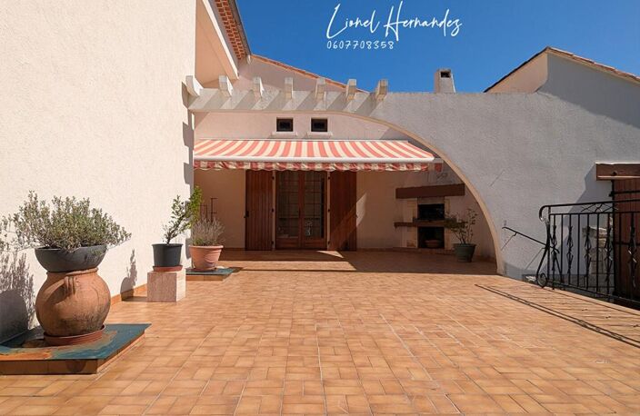 Maison de caractère de plain-pied - 130m² - Terrain plat de 2411 m² - Saint-Privat-des-Vieux (Mazac) — photo 4